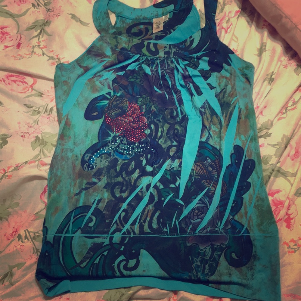 🔴 Blue and teal top
